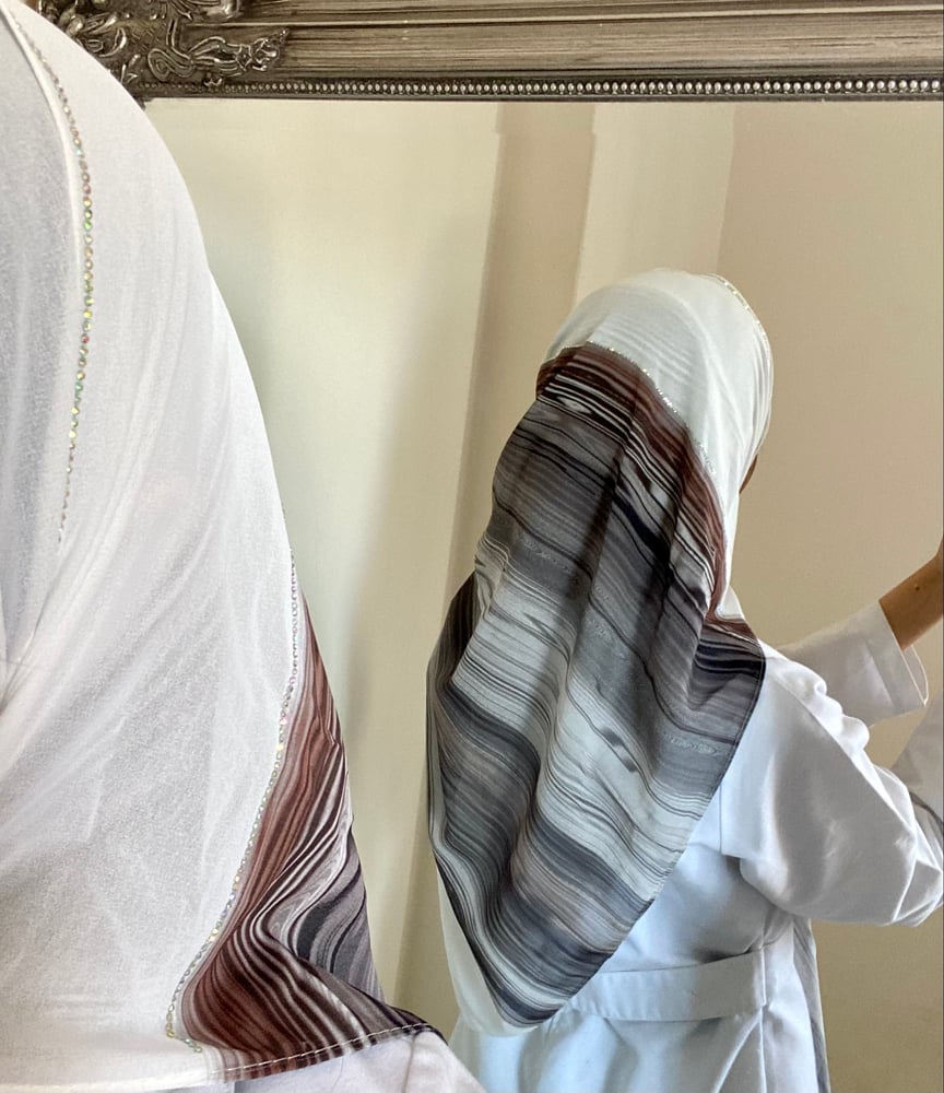 طرحة حرير اماراتي AA