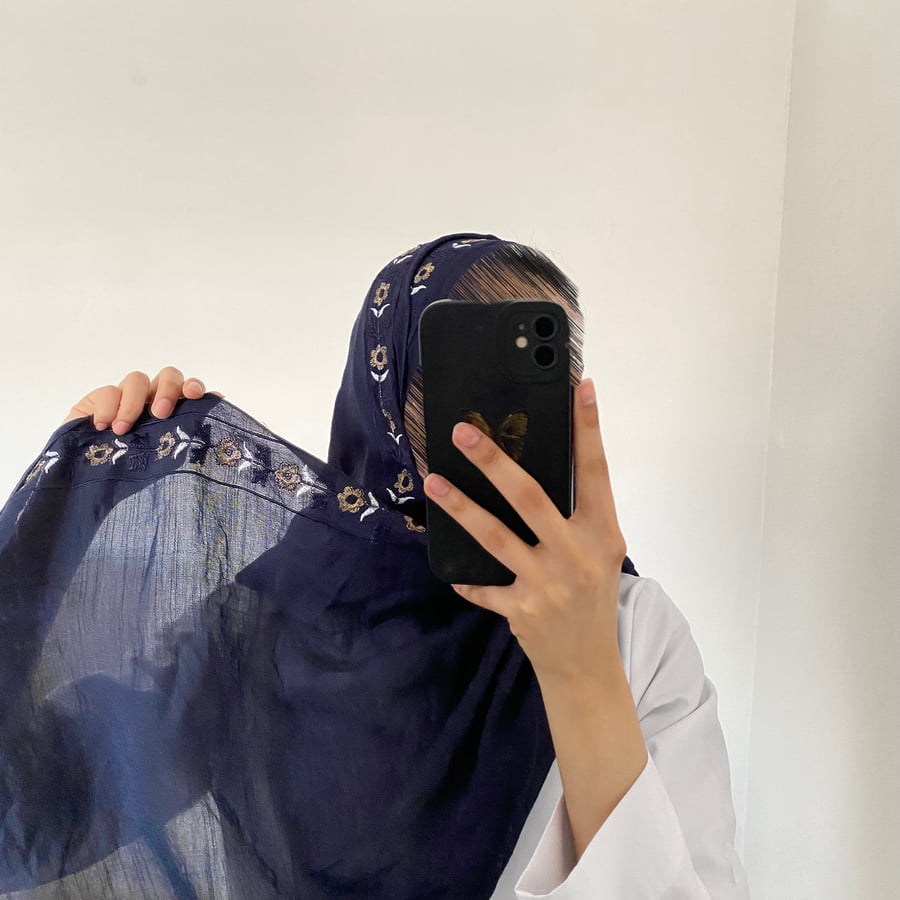 طرحة وفاء لينن لون كحلي