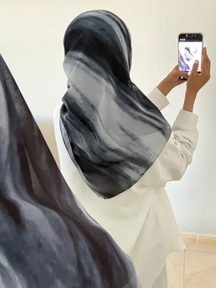 طرحة شيفون مموجة O