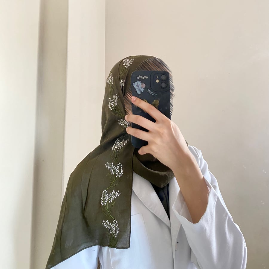 طرحة رغد لينن لون زيتي