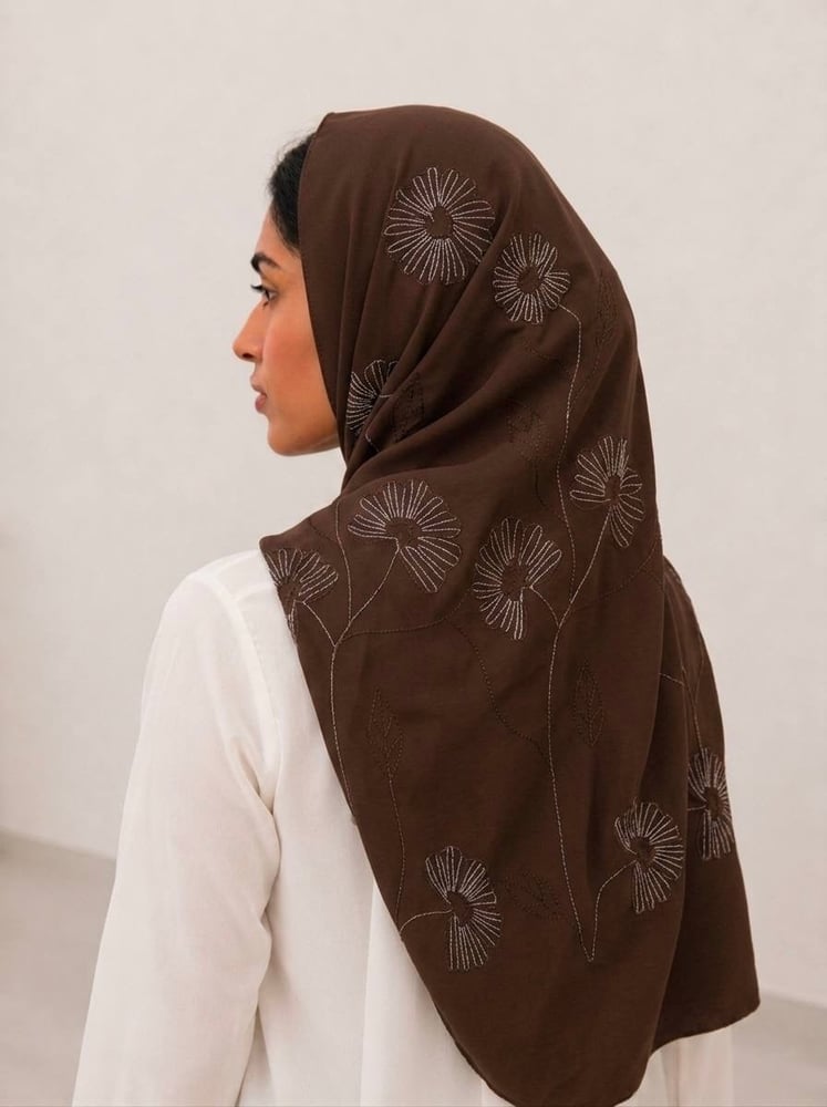 طرحة ارجوان ليزر لون بني