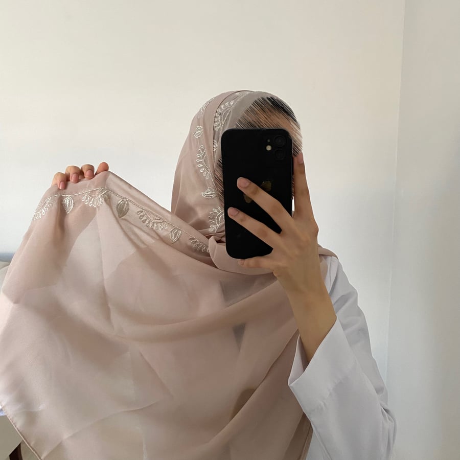 طرحة لمار ليزر لون بيج
