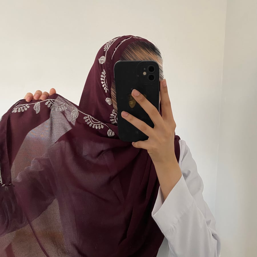 طرحة لمار ليزر لون عنابي