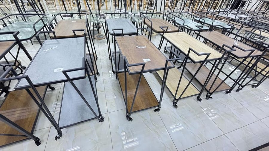عربة تقديم عملية