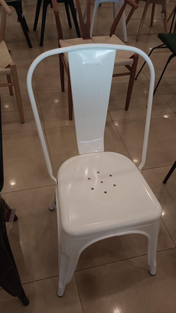 Set of 5 metal chairs in various colors