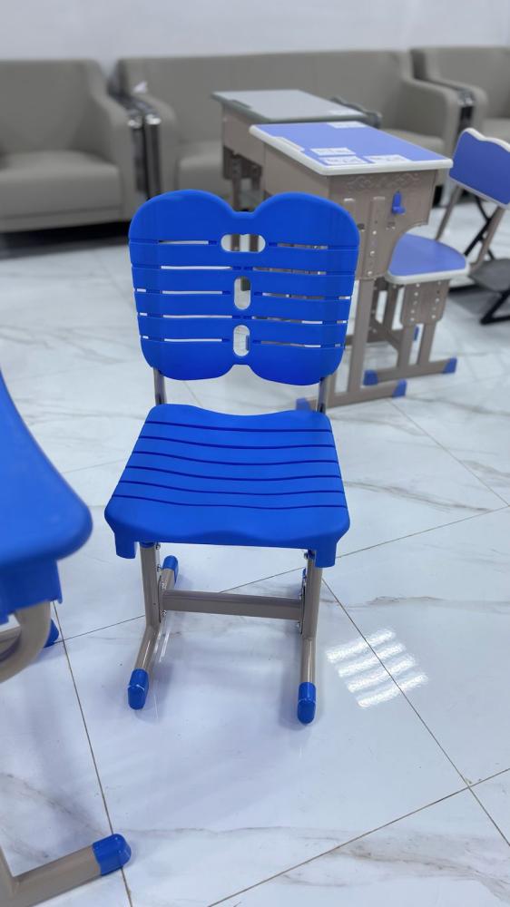 طقم طاولة مدرسية عدة الوان