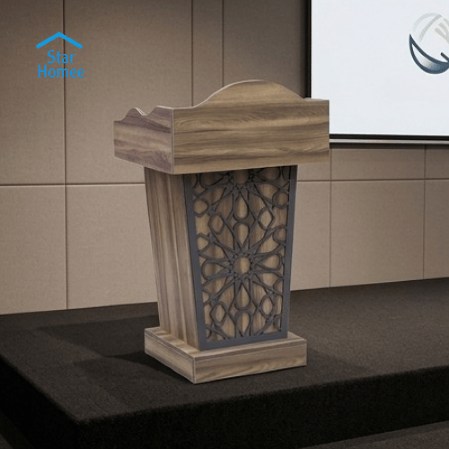 منبر خطابة بزخارف هندسية