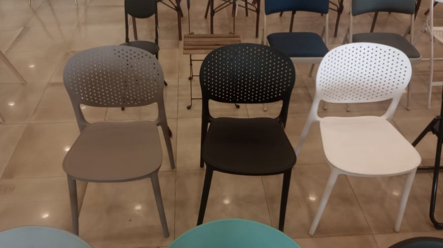 طقم طاولة وكرسيين فخم عددة الوان