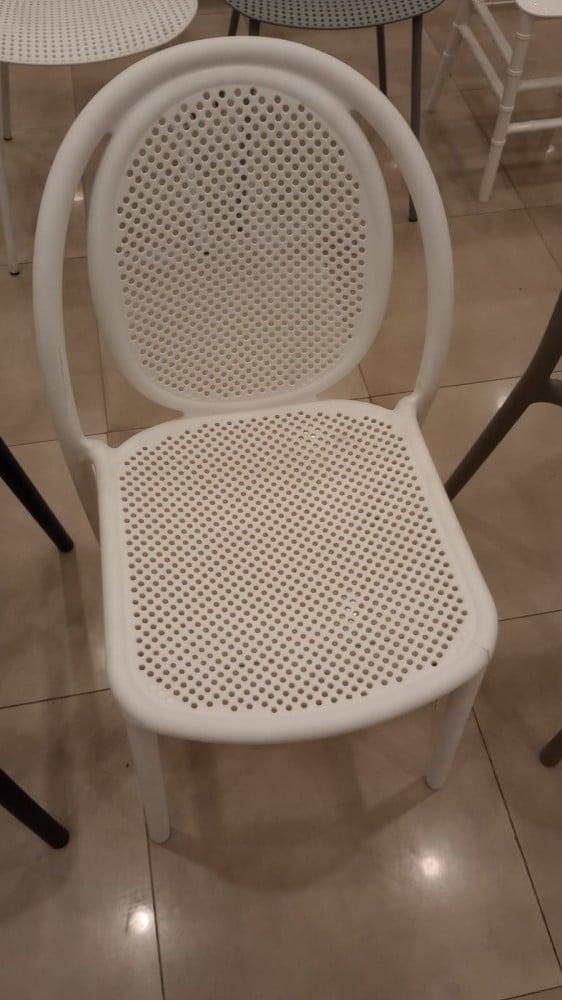 طقم طاولة وكرسيين