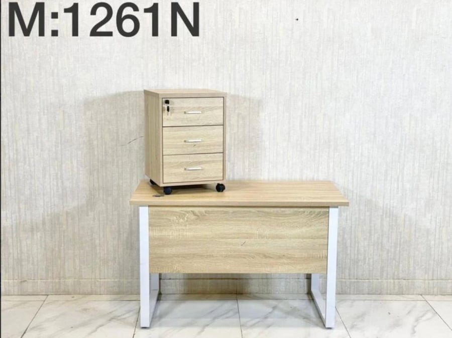 Desk 120 x 140 x 160 cm with drawers, white color