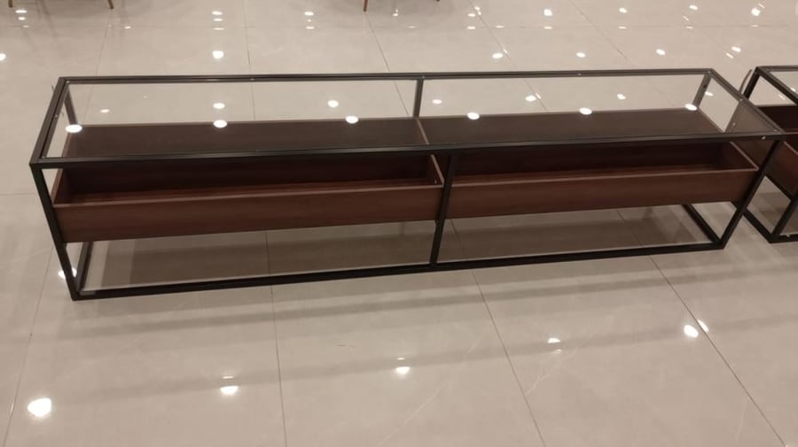 طاولة-تلفزيون
