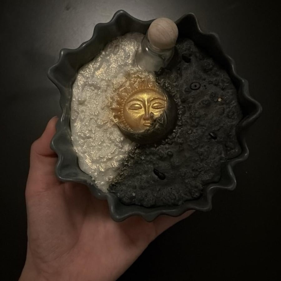 SUN & MOON