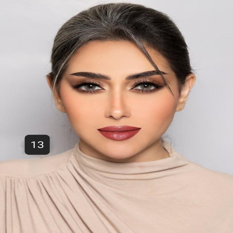 فانيسيا احمر شفاه مات ميك اب 13
