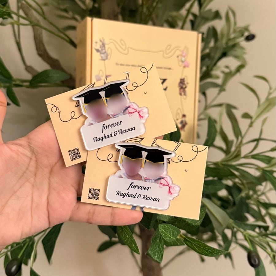 بروش تخرج Besties - افضل الأصدقاء .