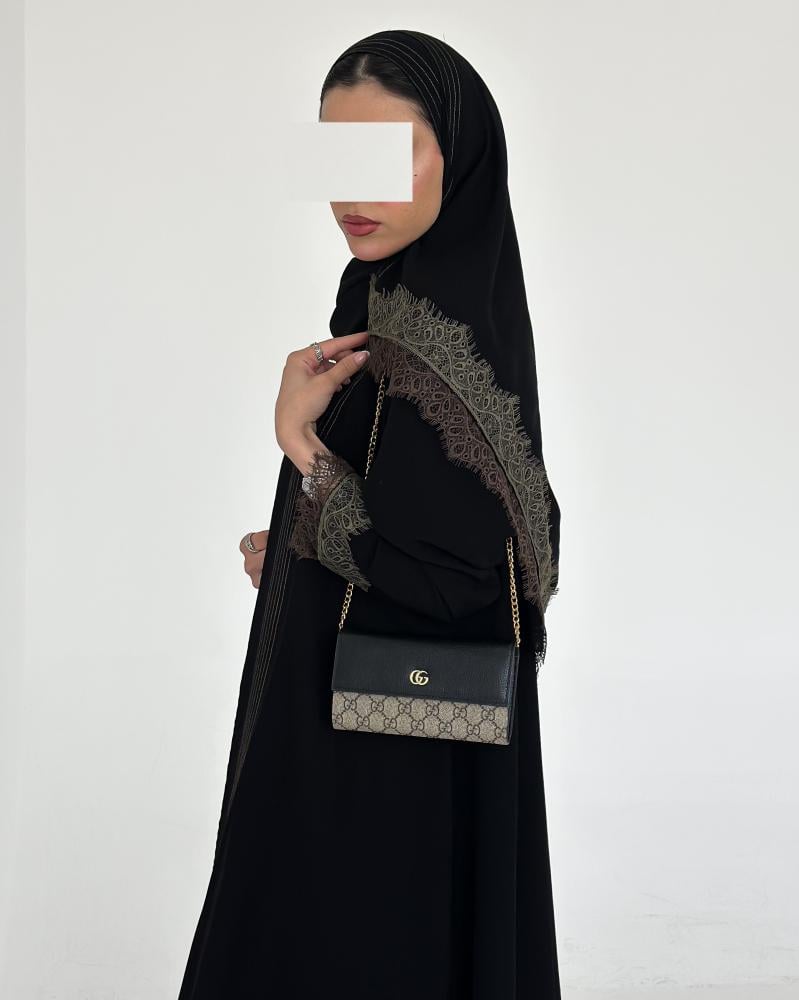 عباية سيرا.