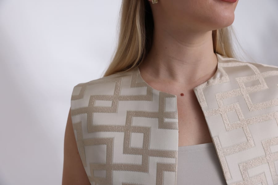 GOLD VEST
