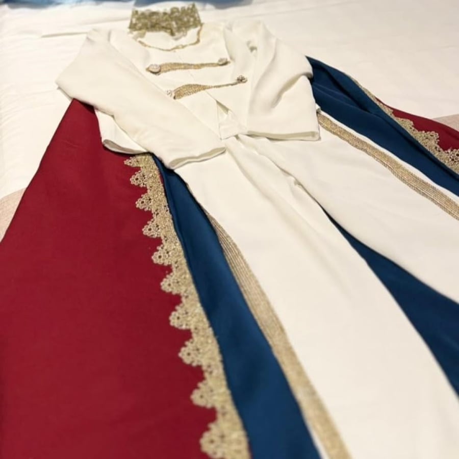 بدلة الامير فيلب