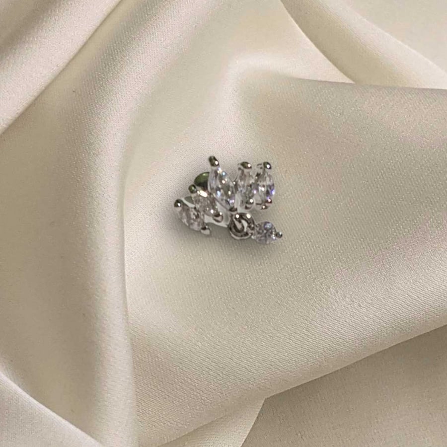 (قطعه) silver gems