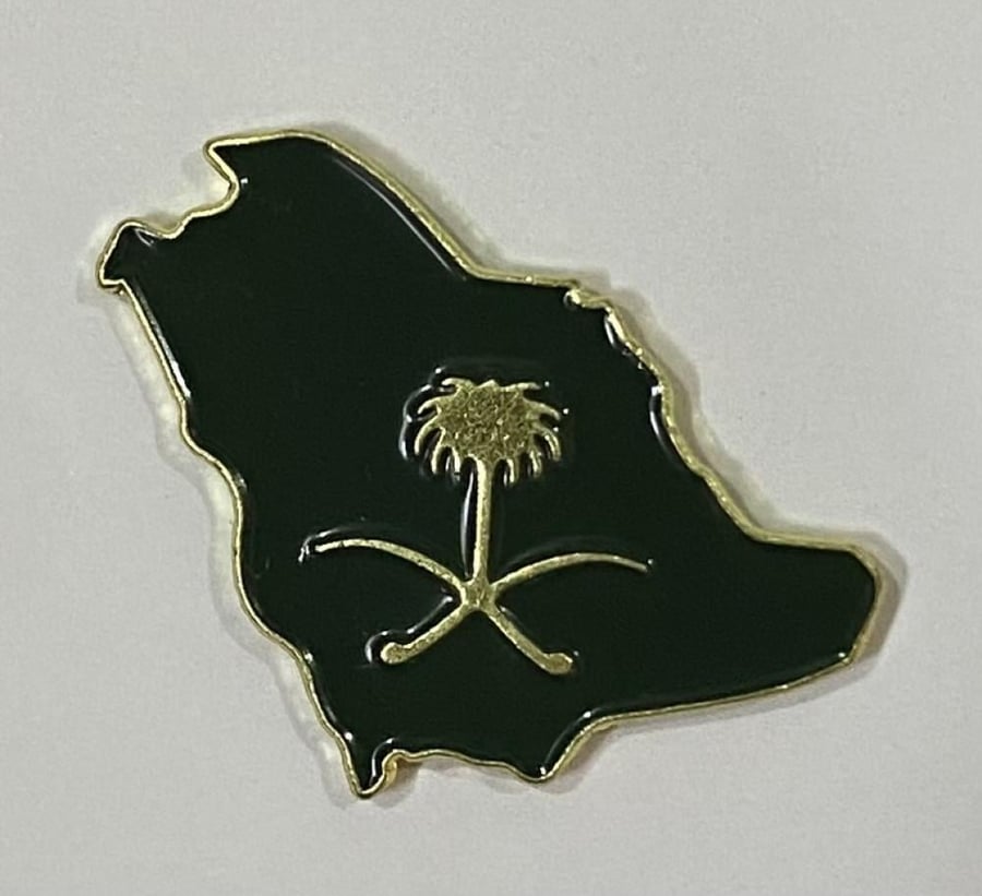 ستيكر معدني خريطة المملكة و سيفين ونخلة