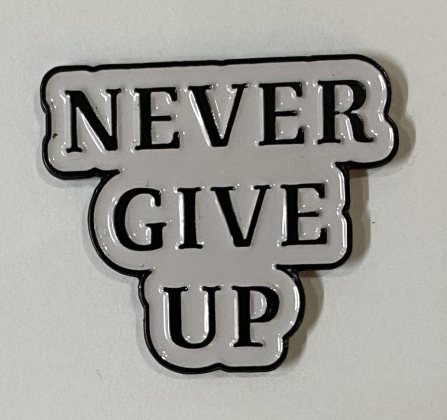 ستيكر معدنيnever give up