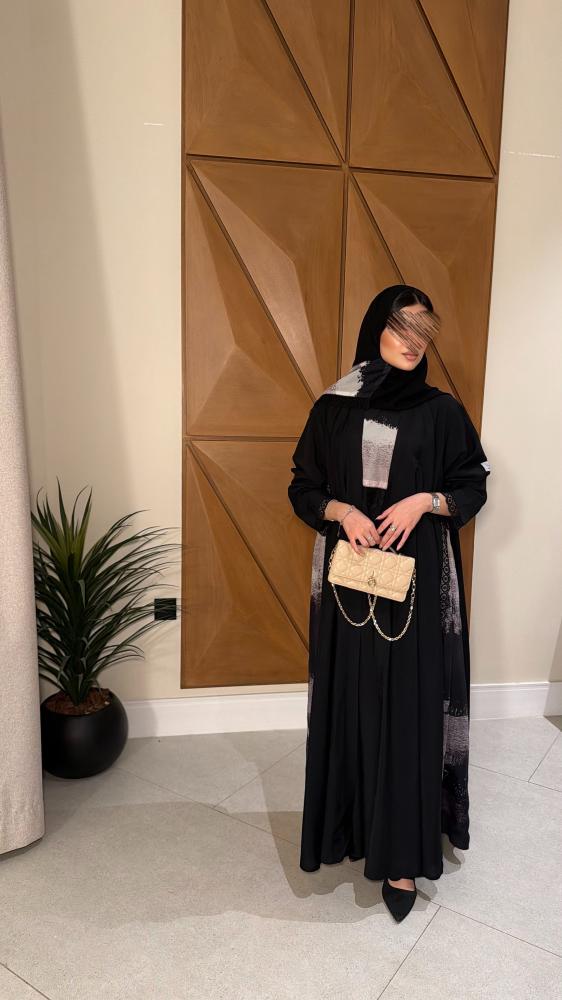 عباية رفيف