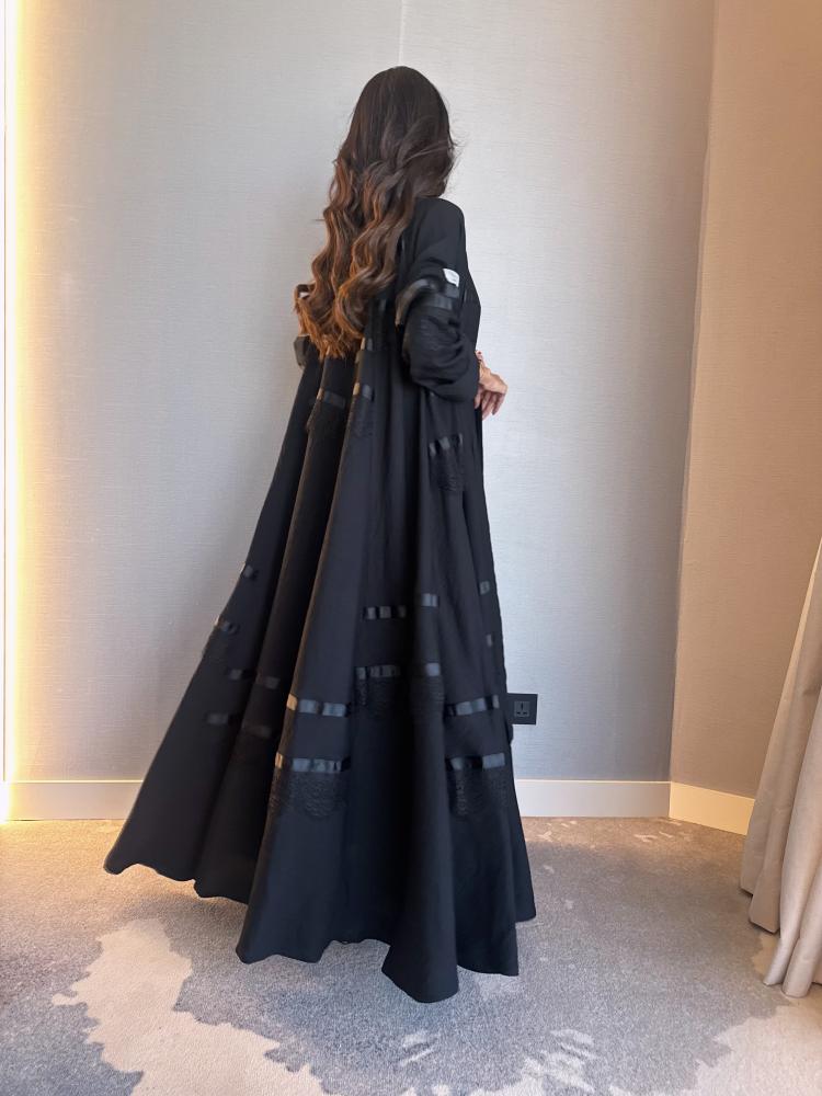 عباية لمار اسود