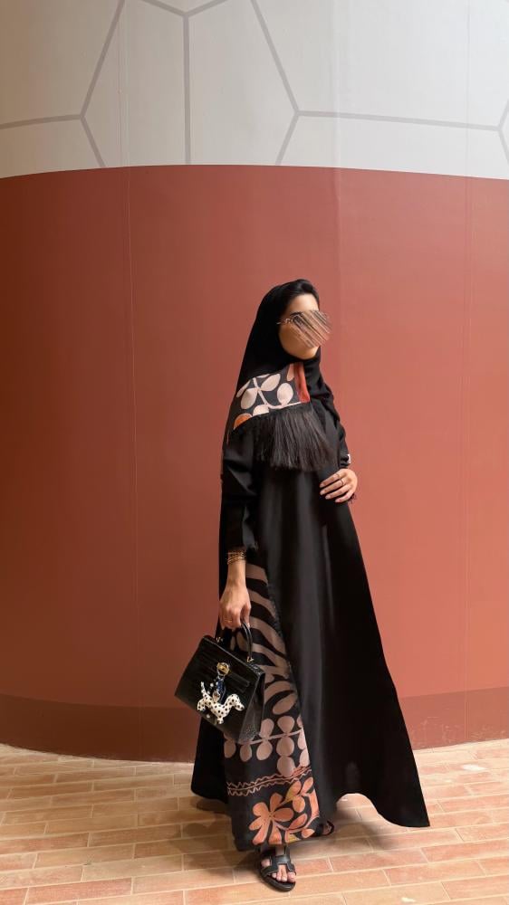 عباية لمى