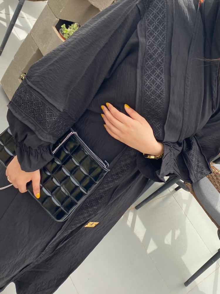 عباية لف سدو اسود