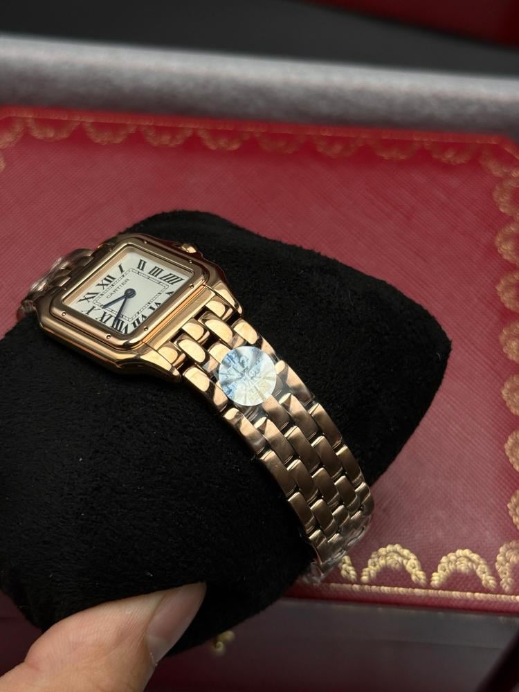 ساعة كارتير بانثر  ذهبي مقاس 27