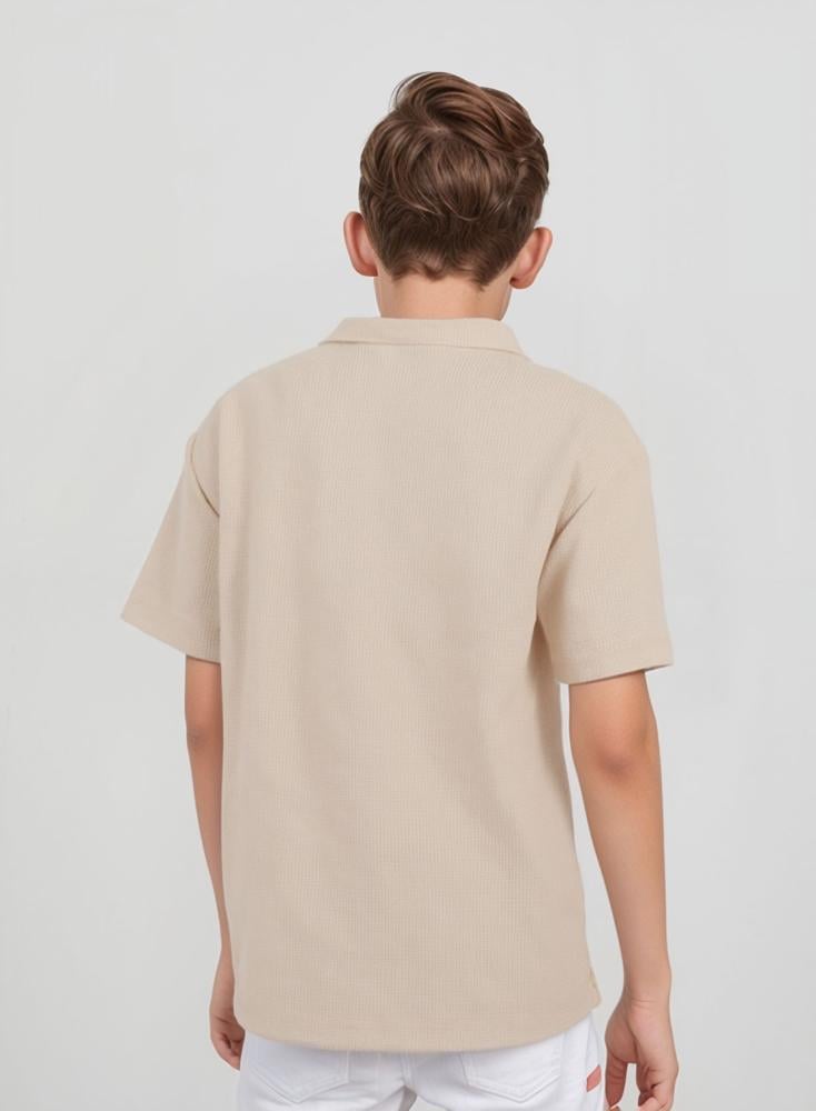 قميص بياقة ريفيرا