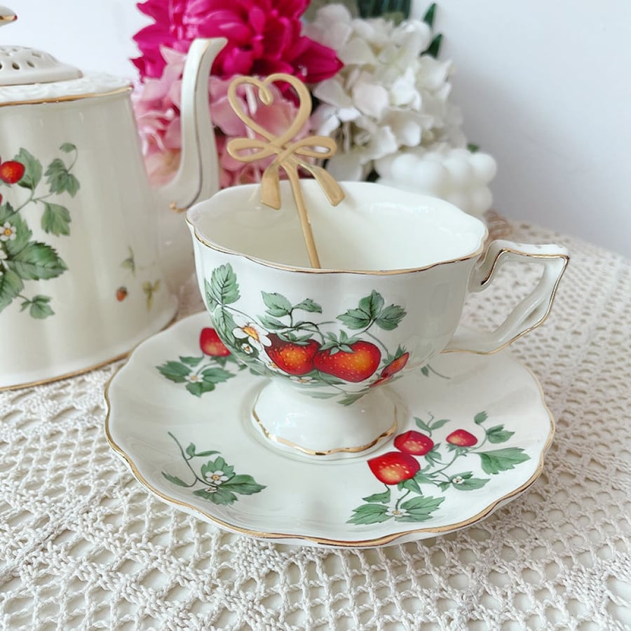كوب شاي إنجليزي Strawberry