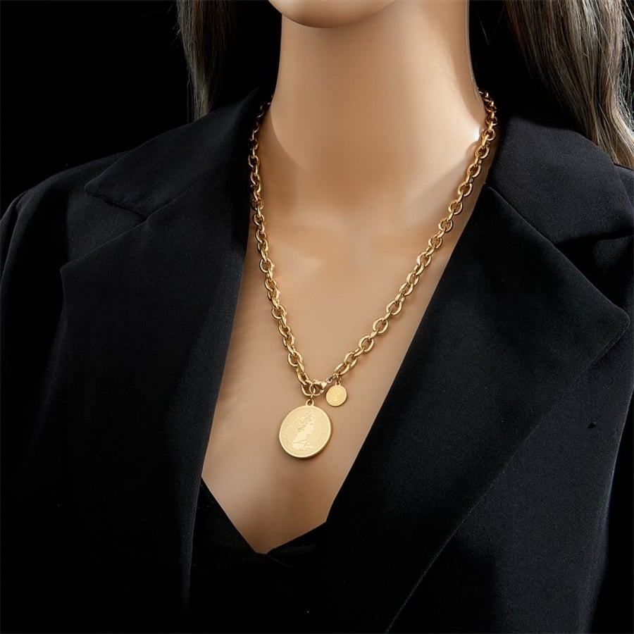 18 karat gold-plated necklace with a coin-shaped pendant