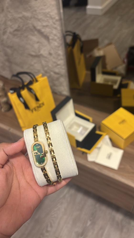 ساعة فندي الماس