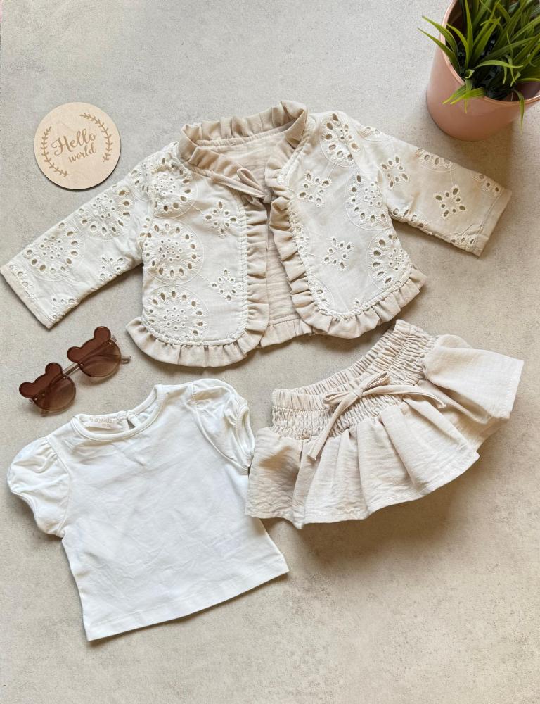 Soft and elegant girls' skirt and jacket set for newborns with floral embroidery and an off-white cardigan