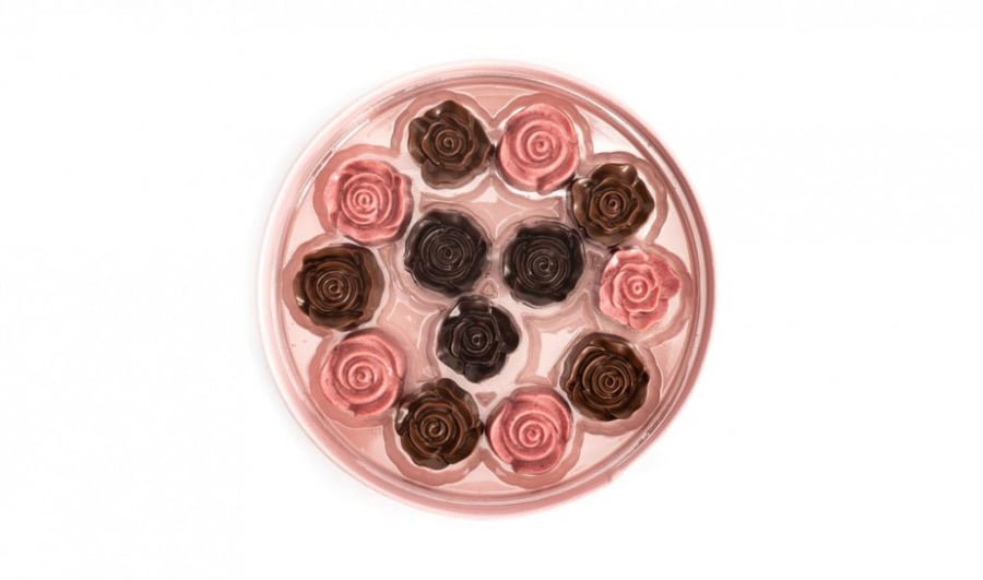 شوكلت الوردة من بستاني  Chocolate rose from mybustani