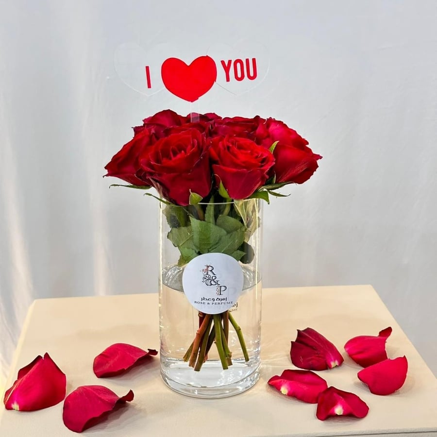 فازة صغيرة جوري احمر Vase Small Rose Red