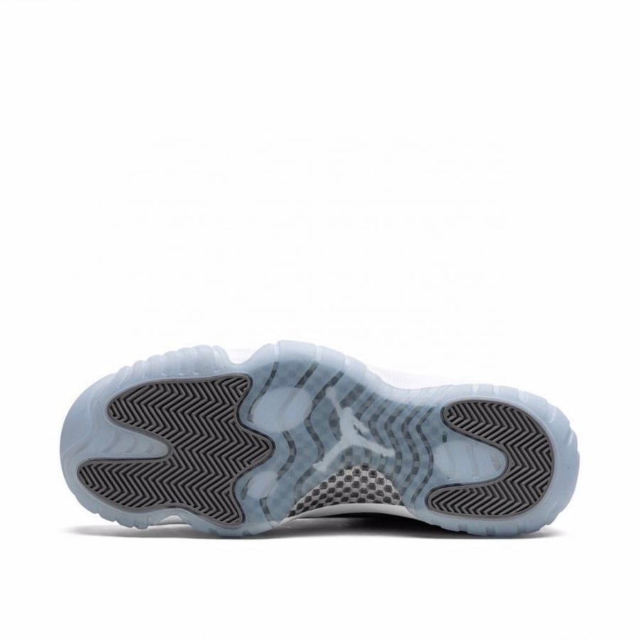 AIR JORDAN 11 RETRO "Cool Grey"