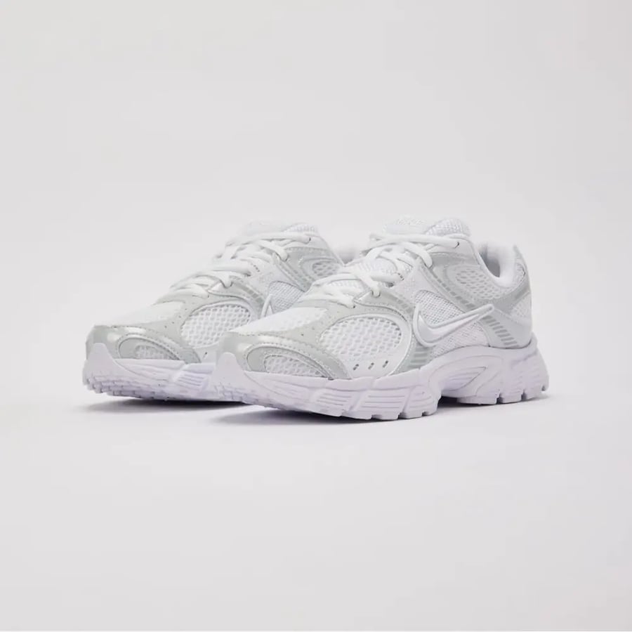 Nike V5 RNR Kids White