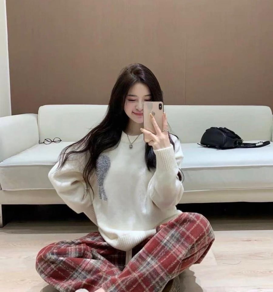 Ami Paris off-white wool crewneck sweater