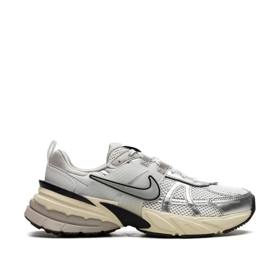 Nike V2K Run "Metallic Silver"
