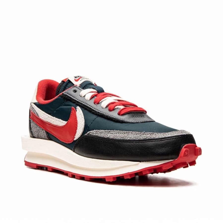 NIKE LDWAFFLE "Undercover x Sacai - Midnight Spruce University Red"