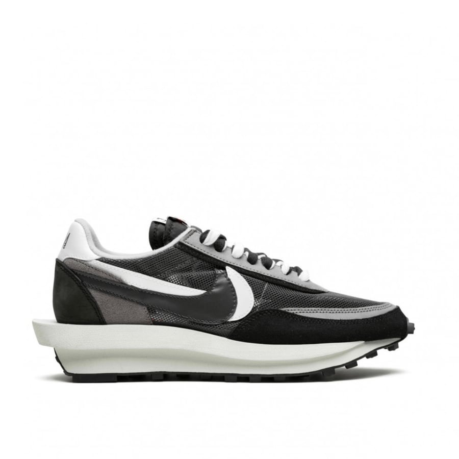 NIKE LDWAFFLE "Sacai - Dark Grey"