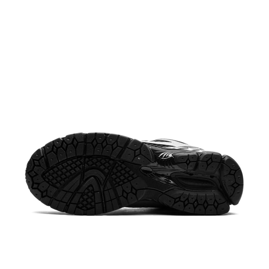 New Balance x The Basement 1906R "Black Silver"