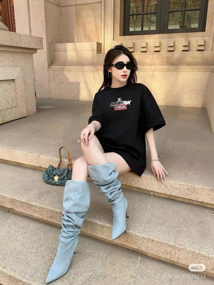 Louis Vuitton x Supreme Graffiti Logo Tee Black