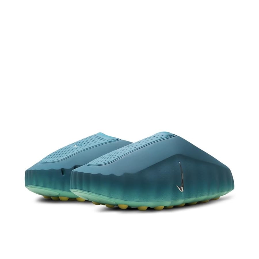Nike Mind 001 slide