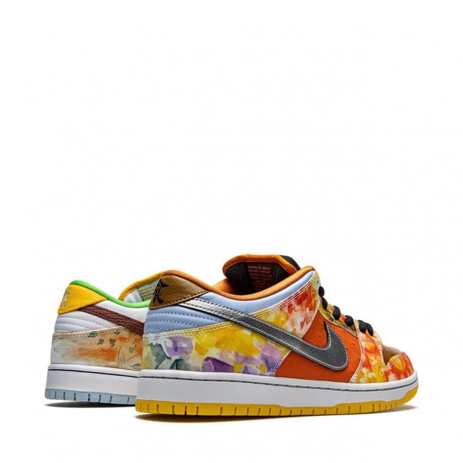 NIKE SB DUNK LOW "Street Hawker"