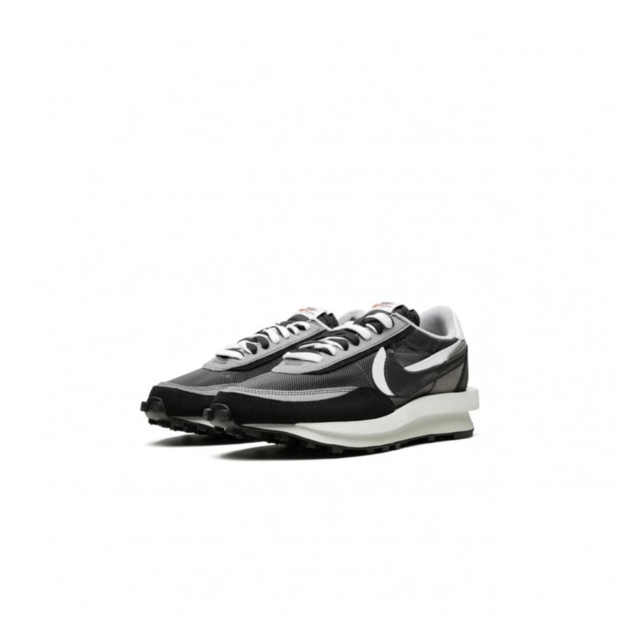 NIKE LDWAFFLE "Sacai - Dark Grey"