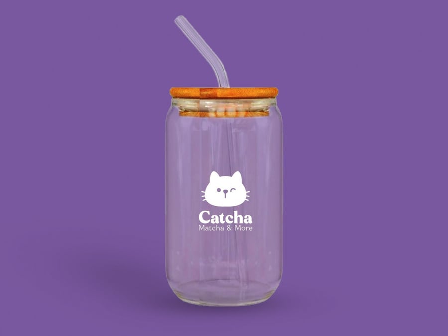 كوب زجاجي شفاف