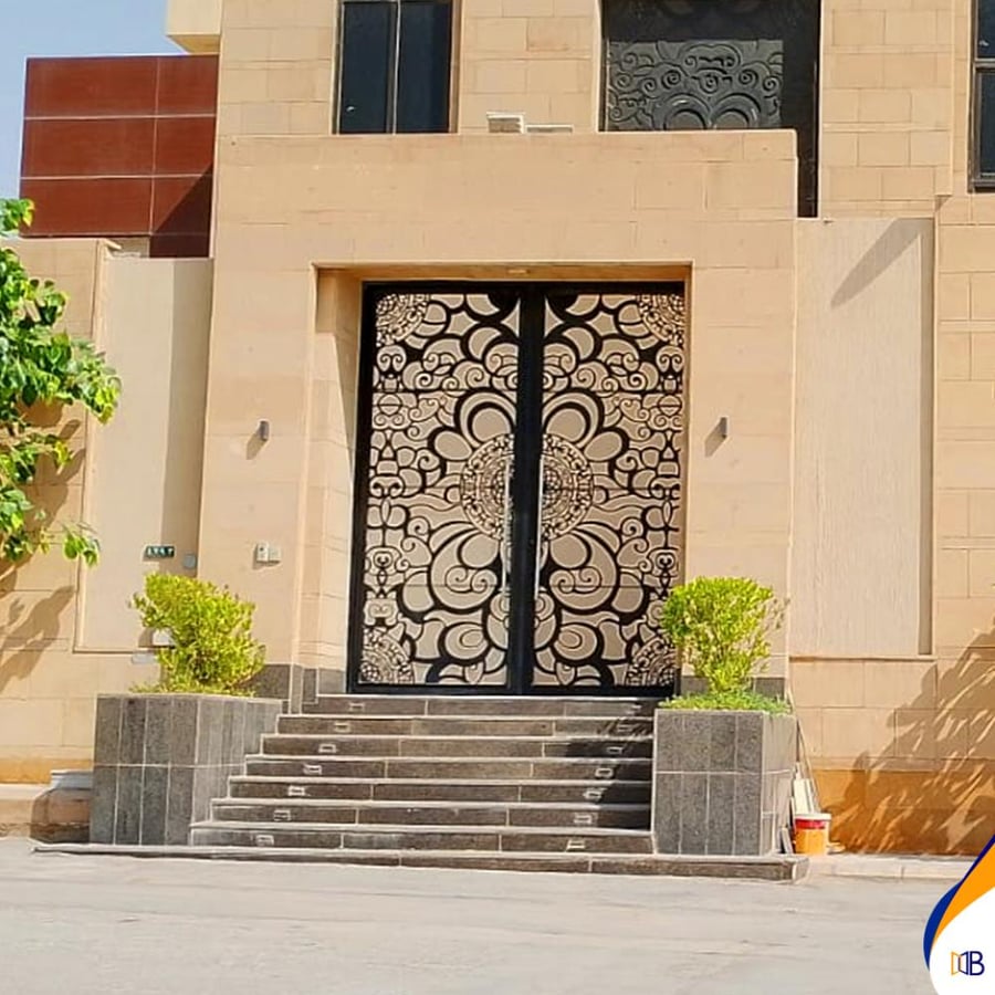 باب حديد تصميم 85