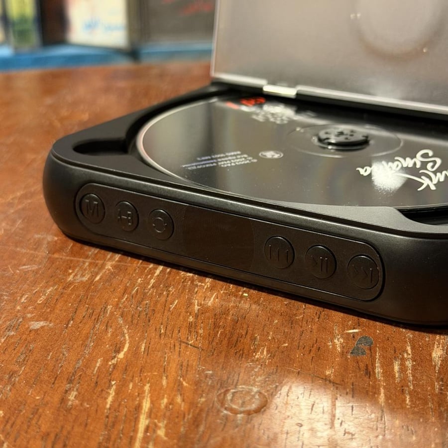 مشغل سي دي محمول Walkman CD Player موديل KC-918